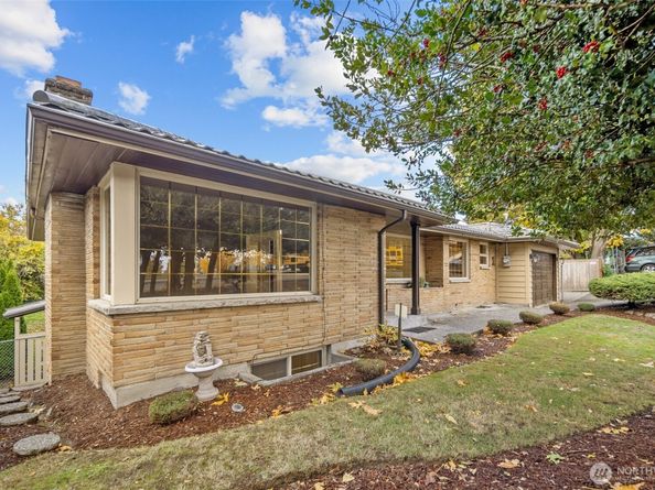 7915 37th Avenue S, Seattle WA 98118