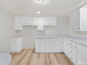 7915 37th Avenue S, Seattle WA 98118