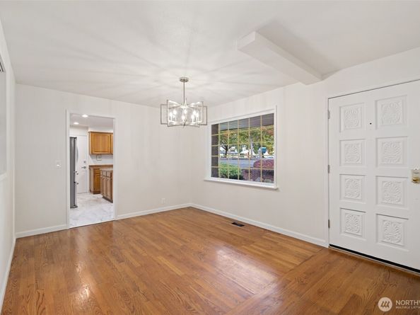 7915 37th Avenue S, Seattle WA 98118