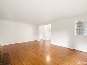 7915 37th Avenue S, Seattle WA 98118