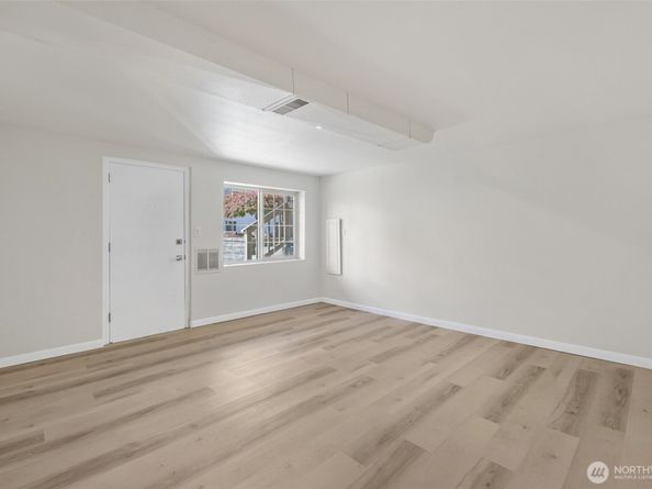 7915 37th Avenue S, Seattle WA 98118