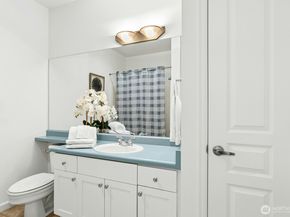 23420 SE Black Nugget Road C303, Issaquah WA 98029