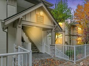 23420 SE Black Nugget Road C303, Issaquah WA 98029
