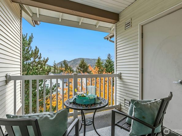 23420 SE Black Nugget Road C303, Issaquah WA 98029