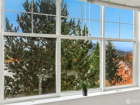 23420 SE Black Nugget Road C303, Issaquah WA 98029