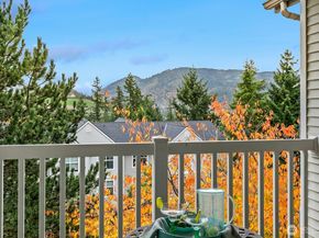 23420 SE Black Nugget Road C303, Issaquah WA 98029