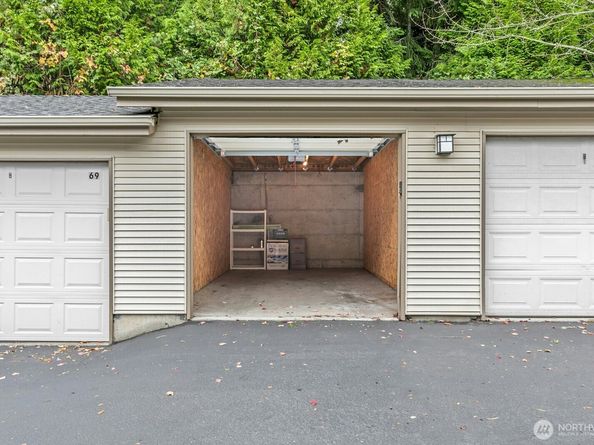 23420 SE Black Nugget Road C303, Issaquah WA 98029