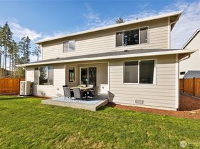 3943 McCormick Village Drive 66, Bremerton WA 98312