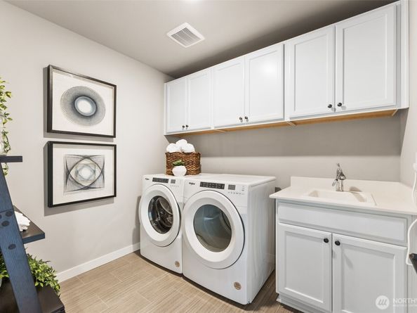 3943 McCormick Village Drive 66, Bremerton WA 98312