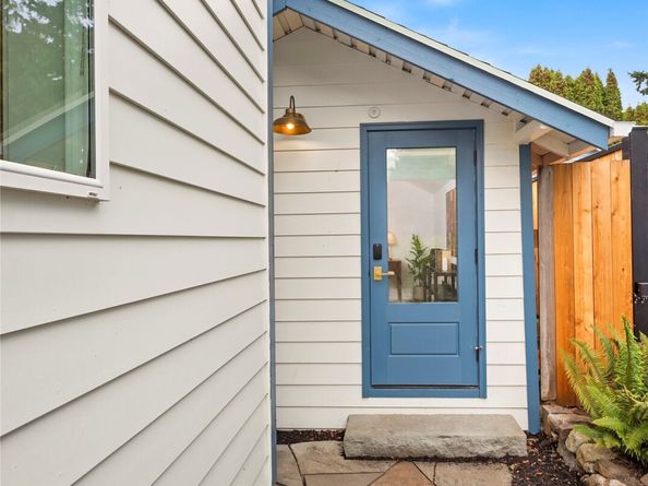 3032 NW 65th Street, Seattle WA 98117
