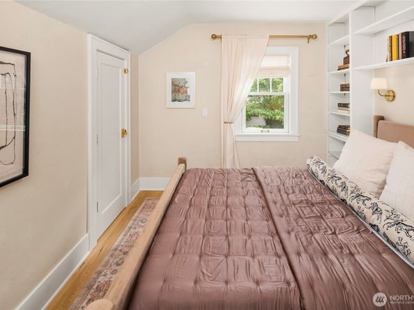 3032 NW 65th Street, Seattle WA 98117