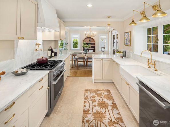 3032 NW 65th Street, Seattle WA 98117