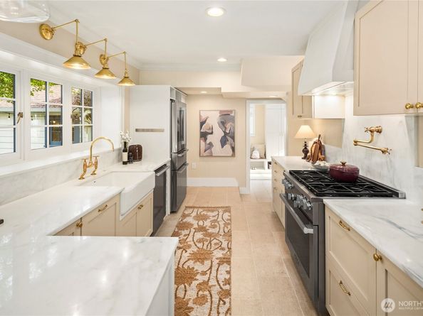 3032 NW 65th Street, Seattle WA 98117
