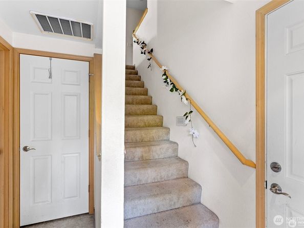 16400 44th Avenue W, Lynnwood WA 98037