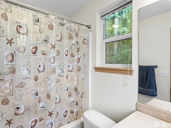 16400 44th Avenue W, Lynnwood WA 98037