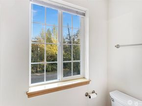 16400 44th Avenue W, Lynnwood WA 98037