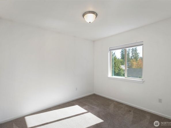 434 NE OHenry Court, Poulsbo WA 98370