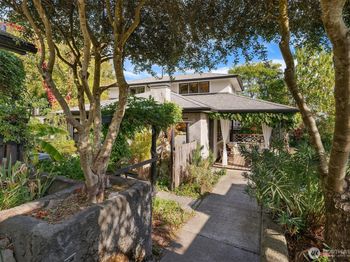 20405 Chautauqua Beach Road SW