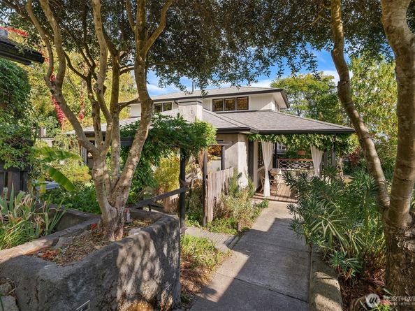 20405 Chautauqua Beach Road SW, Vashon WA 98070