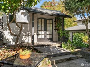 20405 Chautauqua Beach Road SW, Vashon WA 98070