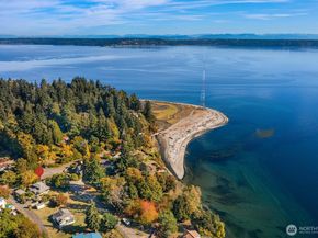 20405 Chautauqua Beach Road SW, Vashon WA 98070