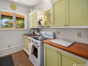 20405 Chautauqua Beach Road SW, Vashon WA 98070