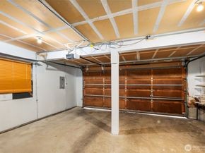 2605 NE 5th Court, Renton WA 98056