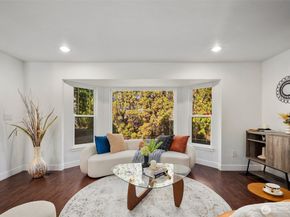 2605 NE 5th Court, Renton WA 98056