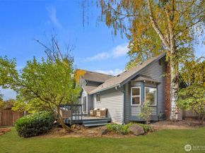 2605 NE 5th Court, Renton WA 98056