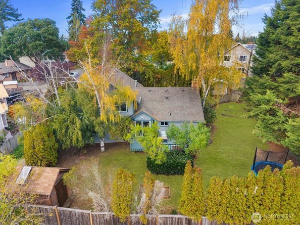 2605 NE 5th Court, Renton WA 98056