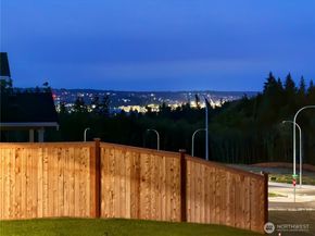 3948 McCormick Vlg Drive 31, Bremerton WA 98312