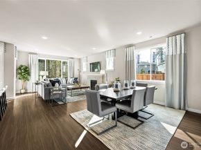 3948 McCormick Vlg Drive 31, Bremerton WA 98312
