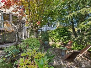 206 25th Avenue S, Seattle WA 98144
