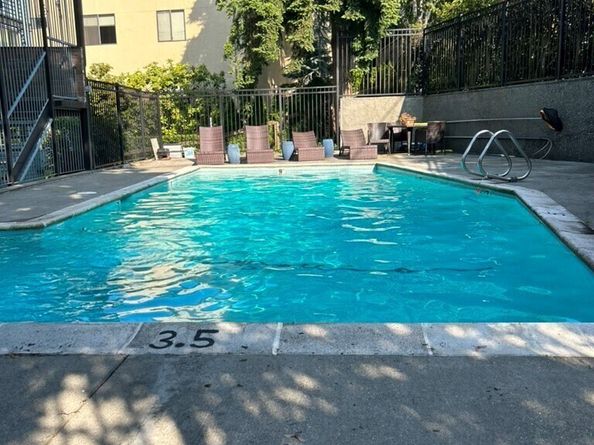3200 W Commodore Way 207, Seattle WA 98199