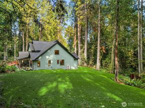 7535 NE West Port Madison Road, Bainbridge Island WA 98110