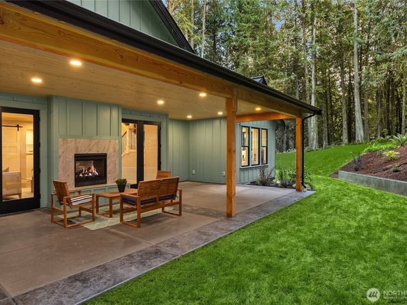 7535 NE West Port Madison Road, Bainbridge Island WA 98110