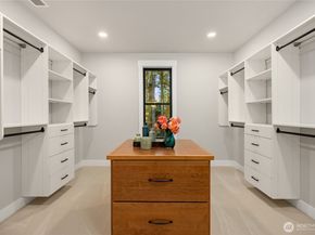 7535 NE West Port Madison Road, Bainbridge Island WA 98110