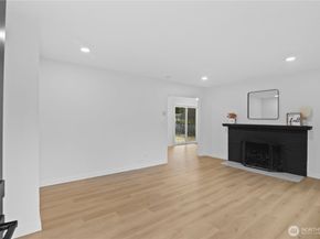 7702 202nd Place SW, Edmonds WA 98026