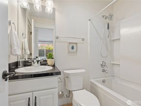 4524 186th PL SE Unit B, Bothell WA 98012