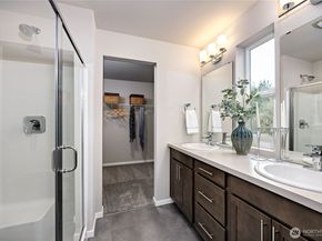 292 NE Shadowhawk Lane, Bremerton WA 98311