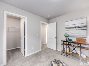 292 NE Shadowhawk Lane, Bremerton WA 98311