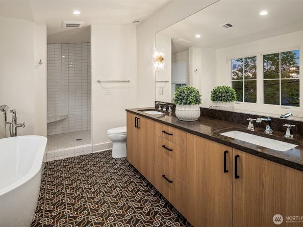 4402 Letitia Avenue S, Seattle WA 98118