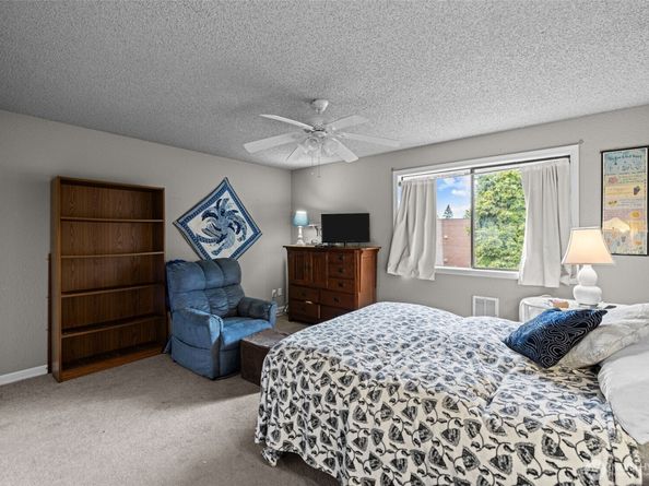 750 N 143rd Street 314, Seattle WA 98133