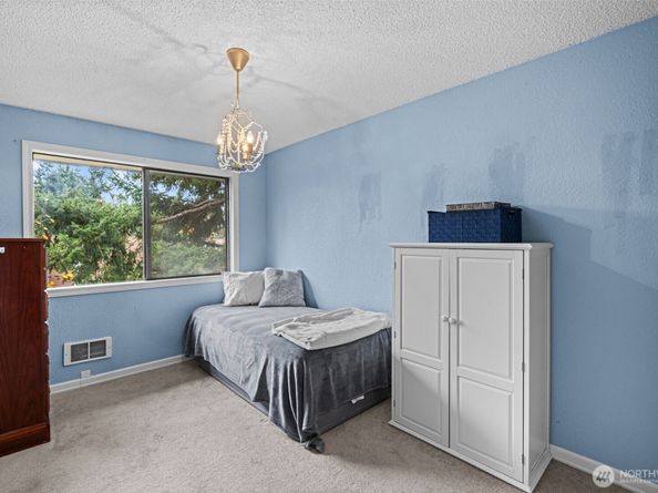 750 N 143rd Street 314, Seattle WA 98133