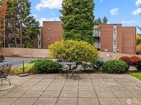 750 N 143rd Street 314, Seattle WA 98133