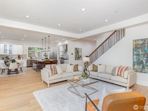 14820 NE 70th Court, Redmond WA 98052