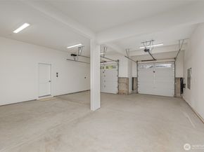 14820 NE 70th Court, Redmond WA 98052