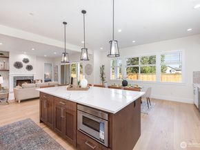 14820 NE 70th Court, Redmond WA 98052