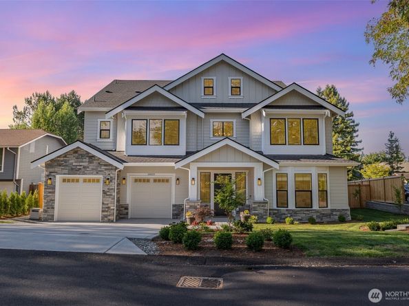 14820 NE 70th Court, Redmond WA 98052