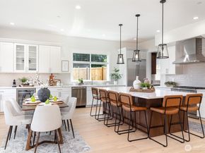 14820 NE 70th Court, Redmond WA 98052